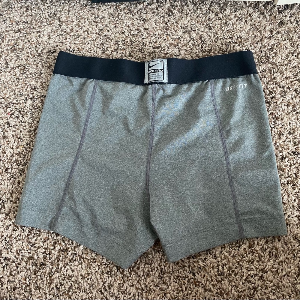 Grey Nike Pro Spandex - Picture 15 of 15